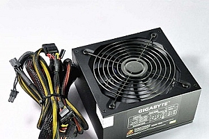 电脑电源品牌排行榜前十名